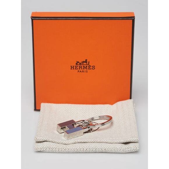 Hermes Palladium Plated Metal Cadenas Quiz Key Ring - Picture 2 of 7